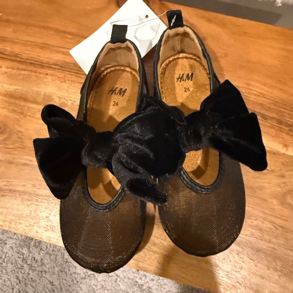 H&M Kids Black Dress Shoes with Velvet Bow